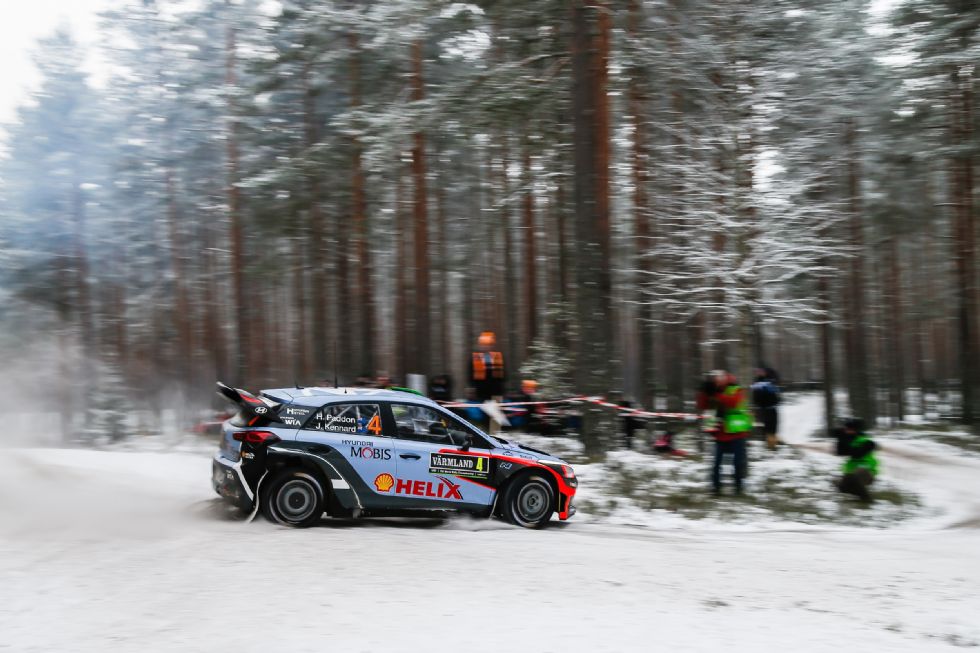 Švedski rally poslej na severu Švedski rally poslej na severu